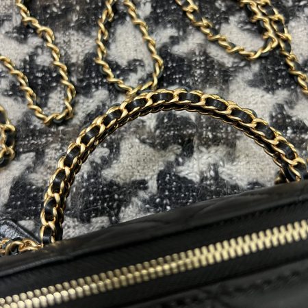 Chanel 22 CC Makeup Box Top Quality - Image 8