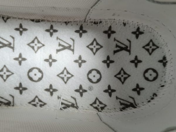 LV Trainer White