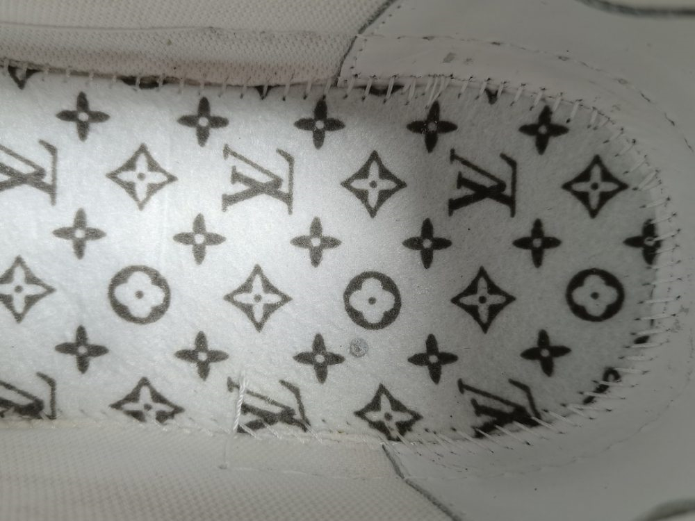 LV Trainer White - Image 7