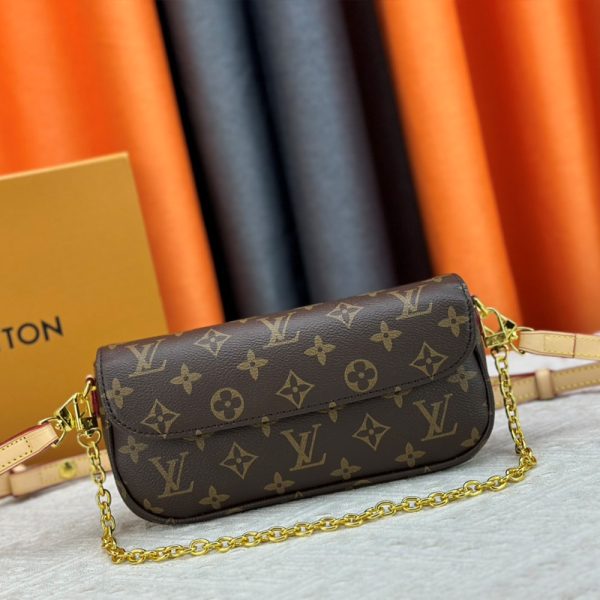 LV Leather Baguette Shoulder Handbag M82210&M81911