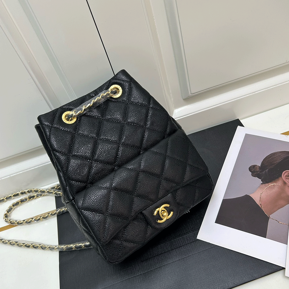 Chanel Cowhide Bucket Bag - Image 2