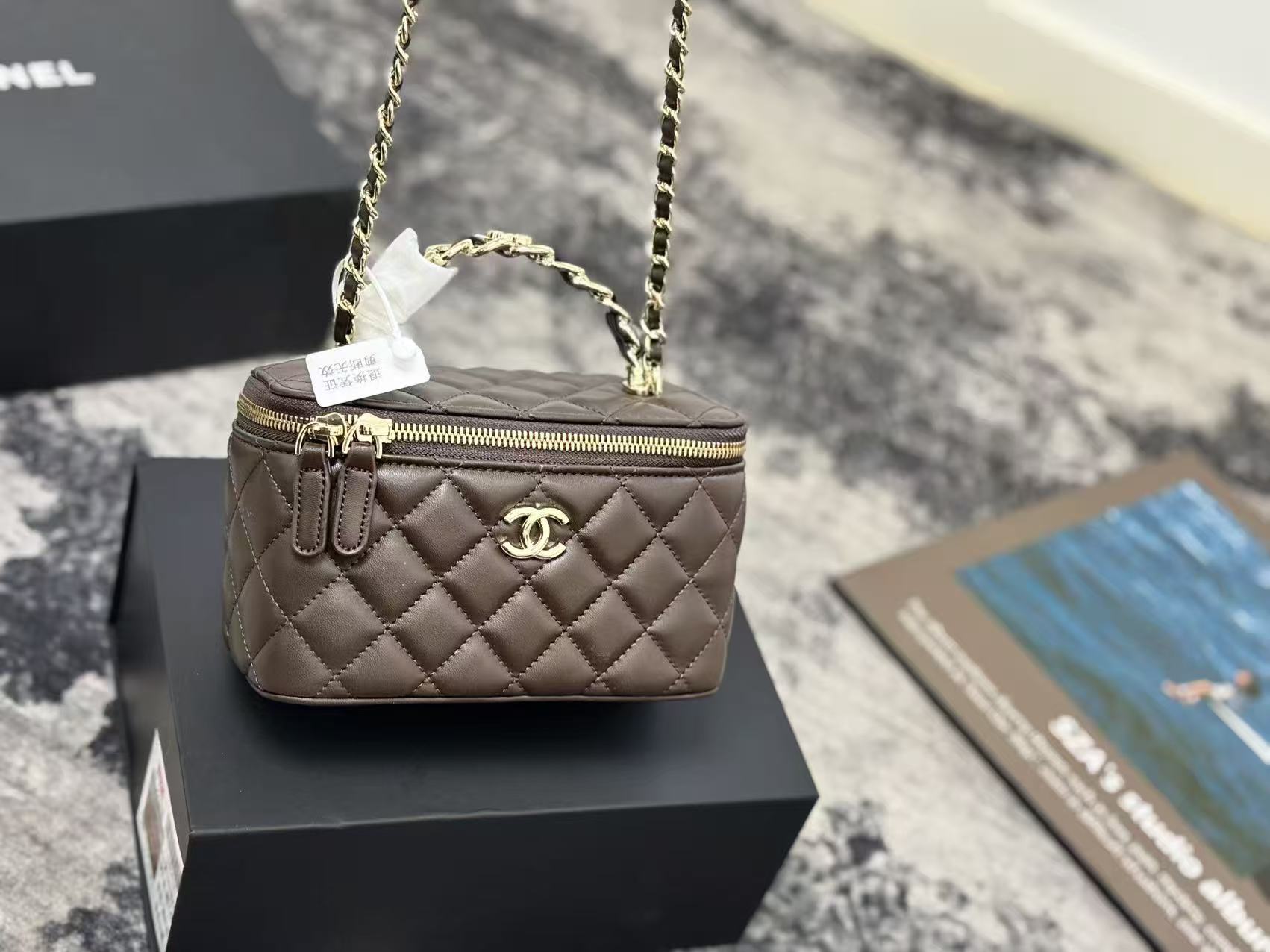 Chanel Hollow Handle Makeup Box - Image 5