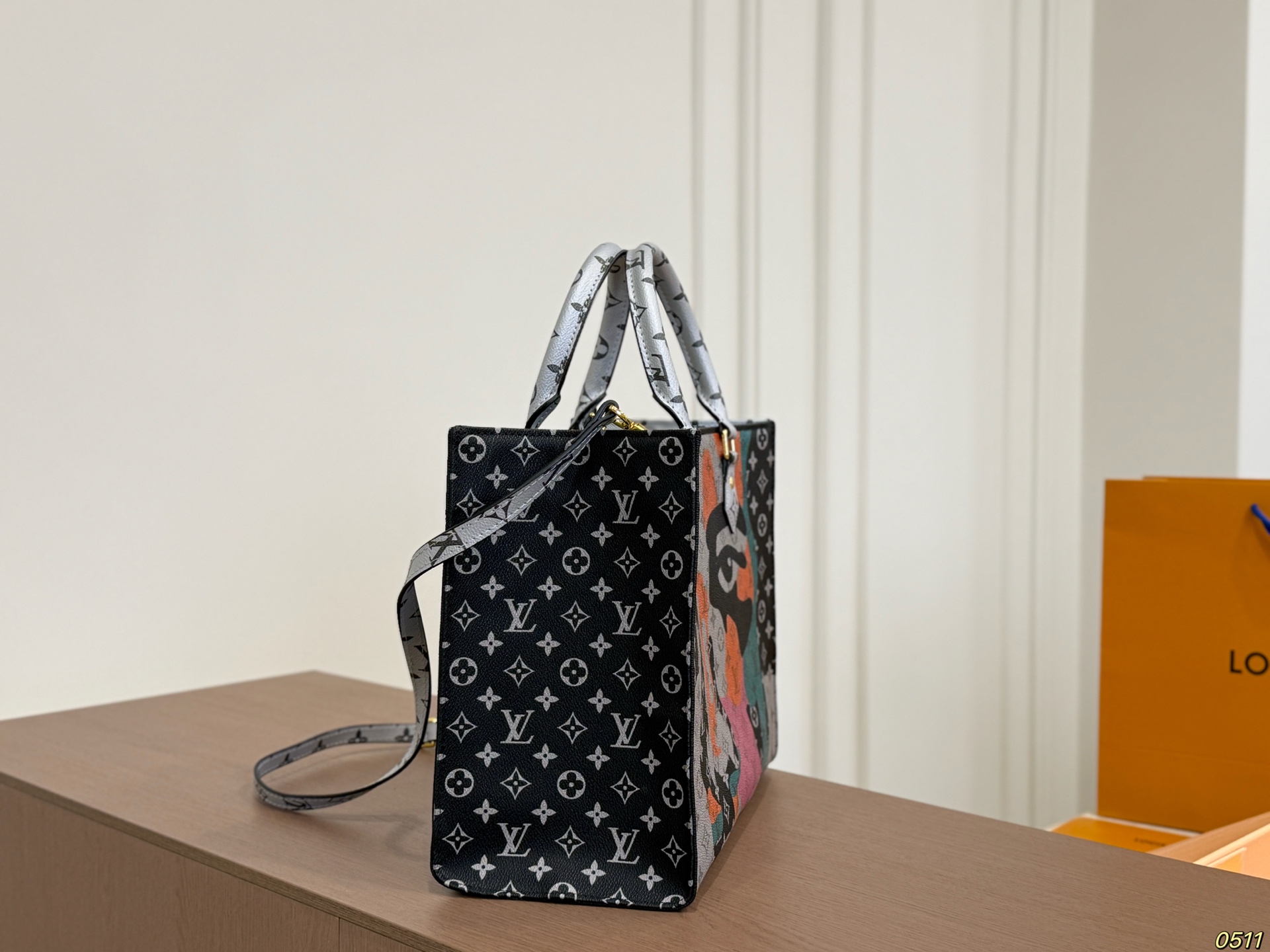 LV Tote Bag - Image 5