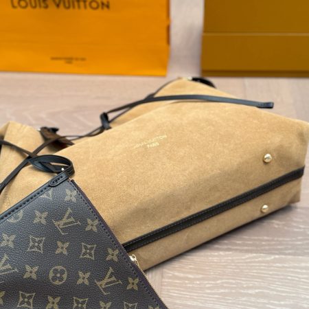 LV Carryall Tote Bag - Image 4