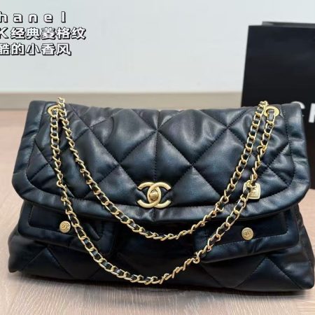 Chanel 25K Classic Quilted Pattern and Double C Bag