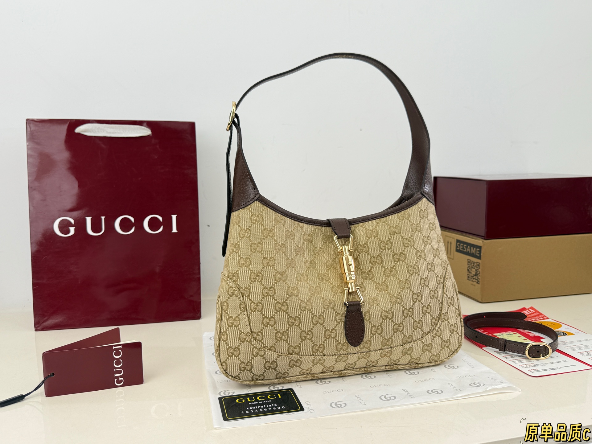Gucci Jackie 1961 Shoulder Bag - Image 1