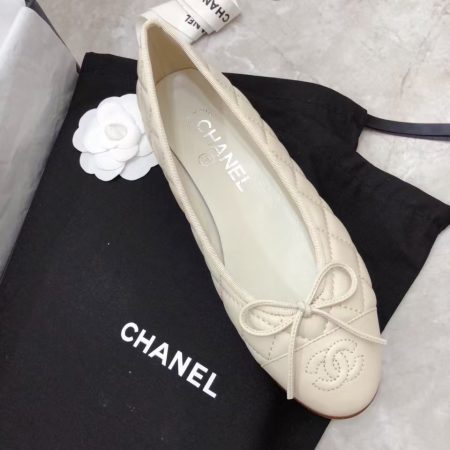 Chanel Simple Casual Shoes Sandals Slide Lambskin Beige - Image 8