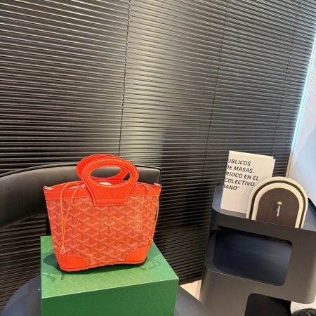 Goyard Mini Beluga Bucket Bag - Image 6