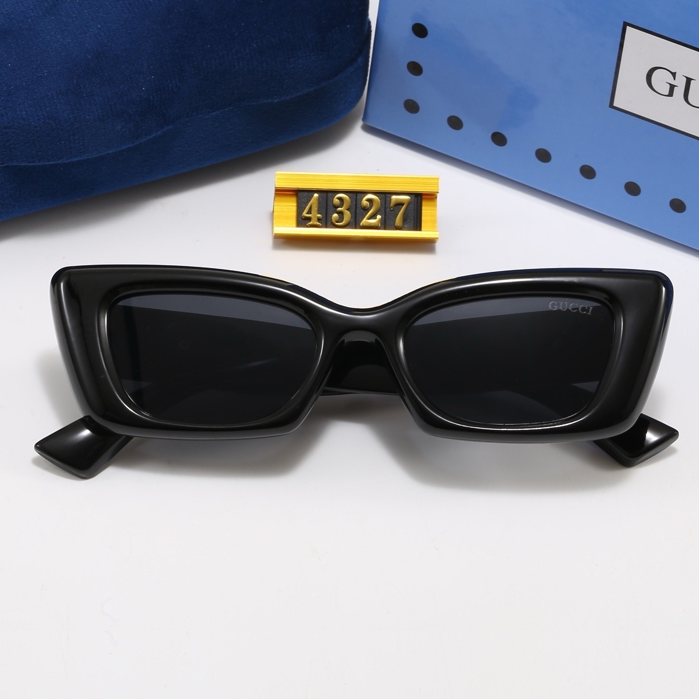 Gucci Fashionable Sunglasses - Image 8