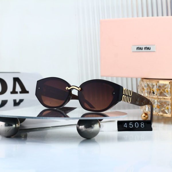 Miu Miu Fashionable Sunglasses