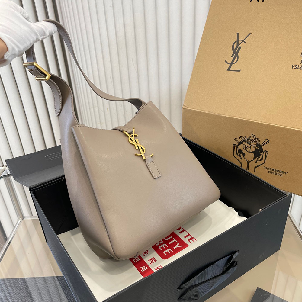 SAINT LAURENT YSL Le 5 à 7 monogram-plaque shoulder bag - Image 3