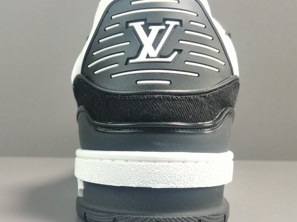 LV Trainer White Black Panda - Image 5