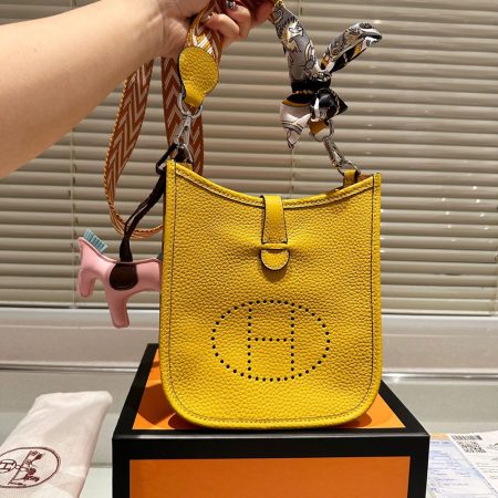Hermes Evelyne Bag 20cm - Image 8