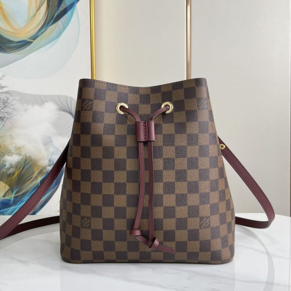LV NéoNoé MM Monogram Bag