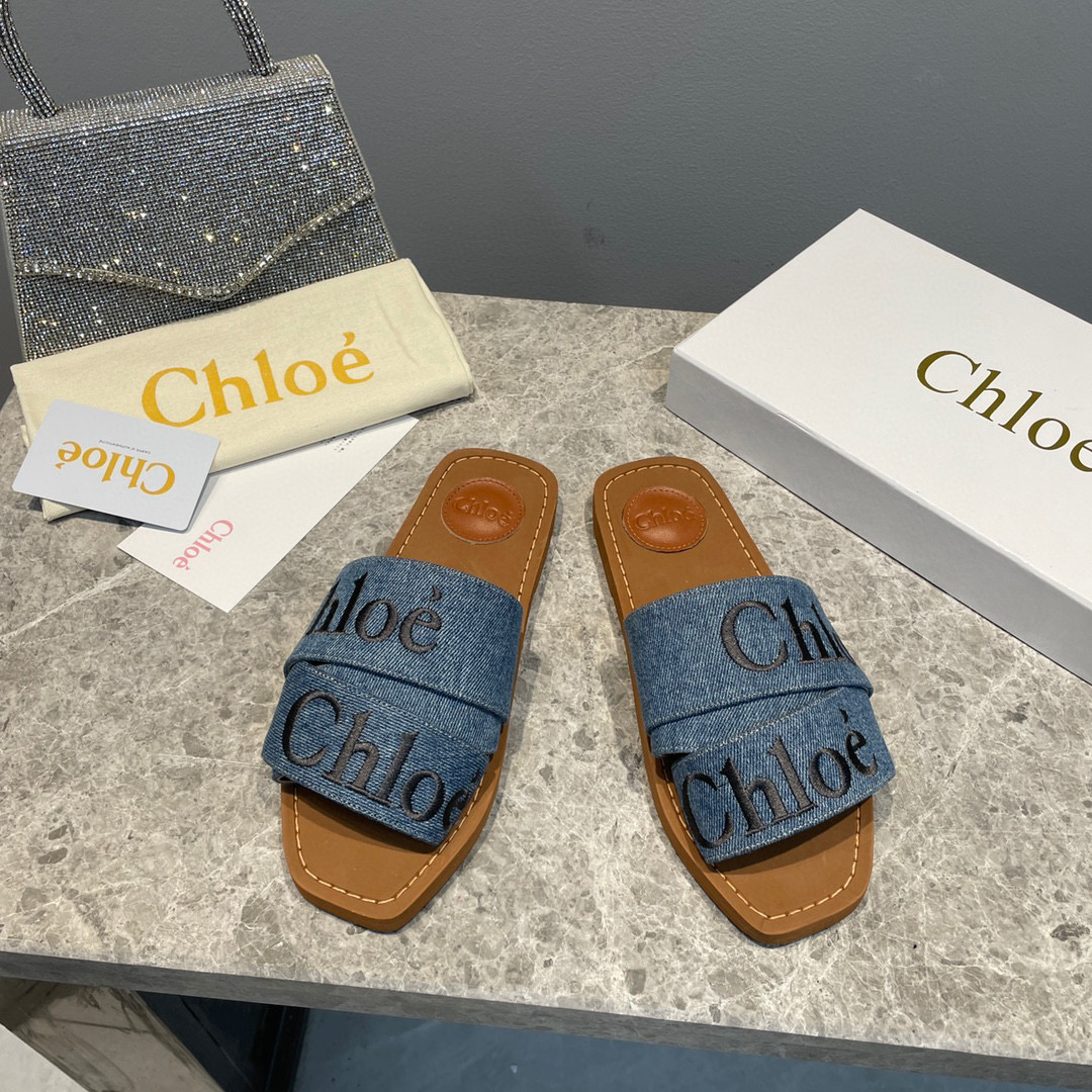 Chloe Leather Logo Embroidery Shoes Sandal - Image 4