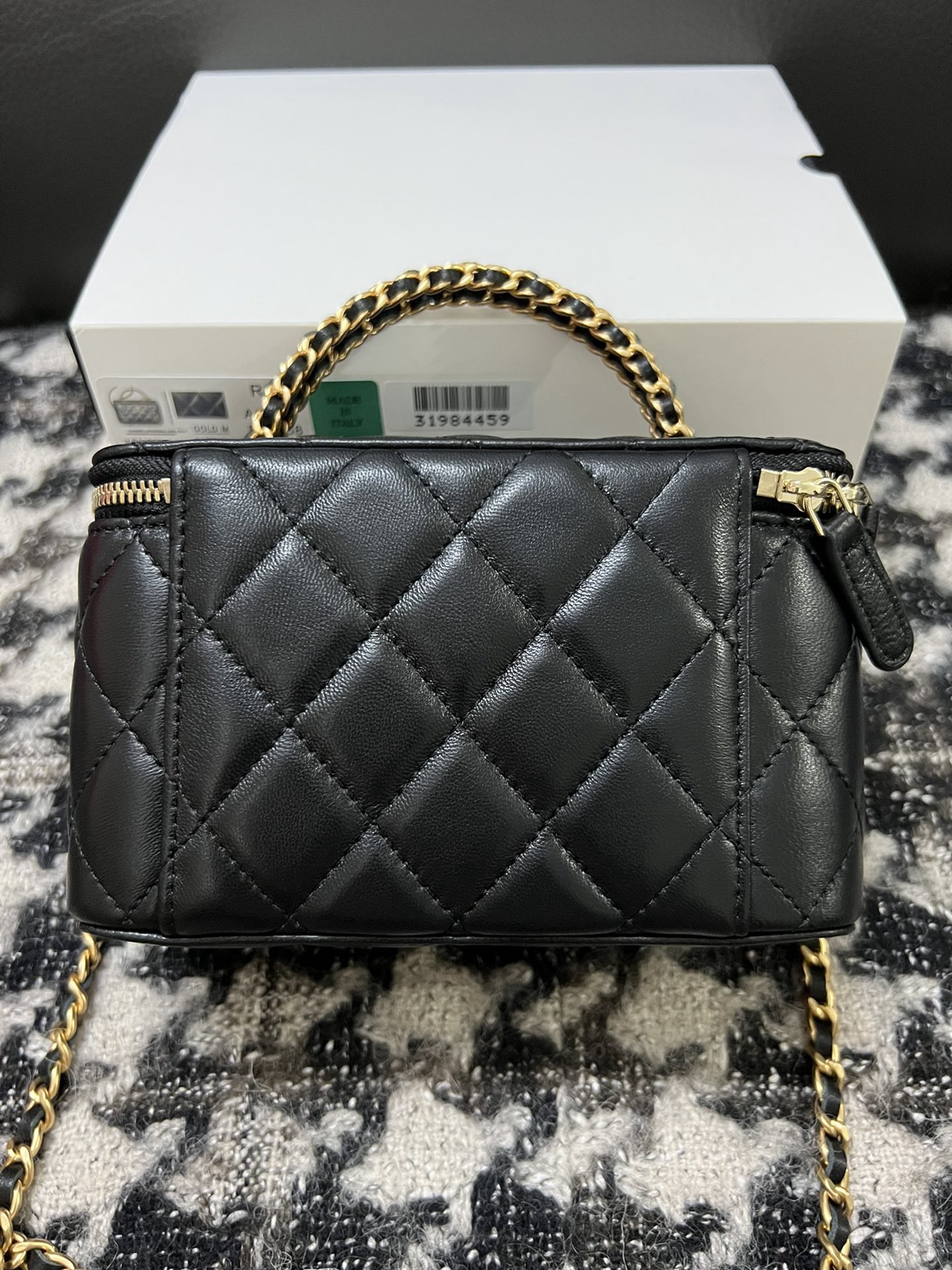 Chanel 22 CC Makeup Box Top Quality - Image 6