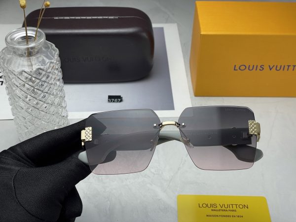LV Fashionable Sunglasses