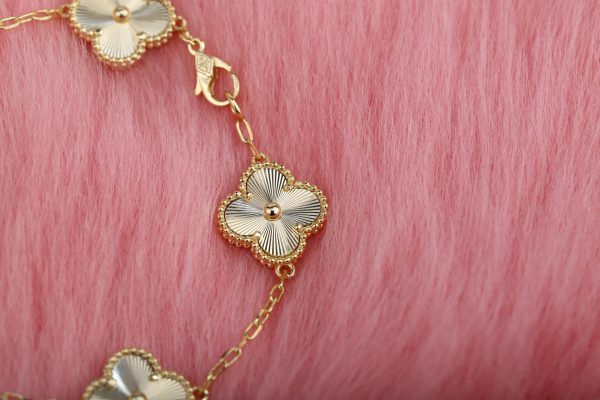 Van Cleef&Arpels VCA Gold Laser Bracelet