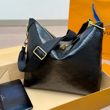 LV  Bag - Image 4