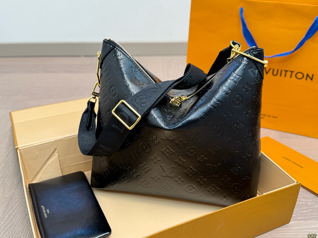 LV  Bag - Image 4
