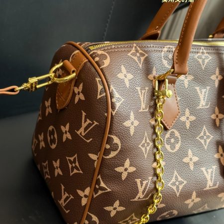 LV Speedy P9 Bandoulière 30 Monogram Bag - Image 8