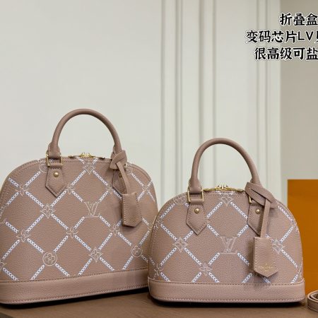 LV's New Shell Bag - Image 2