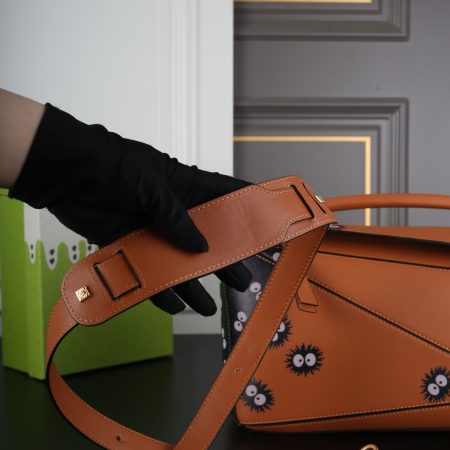 LOEWE Puzzle Bag - Image 9