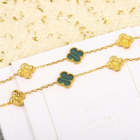 Van Cleef & Arpels VCA alhambra 20 malachite Diamond Necklace - Image 6