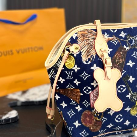 LV Neverfull Tote Bag - Image 5