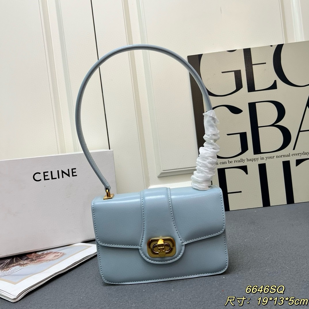 CHANEL Teen Bags - Image 5