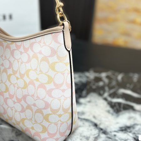 Coach Underarm Bag - Image 9