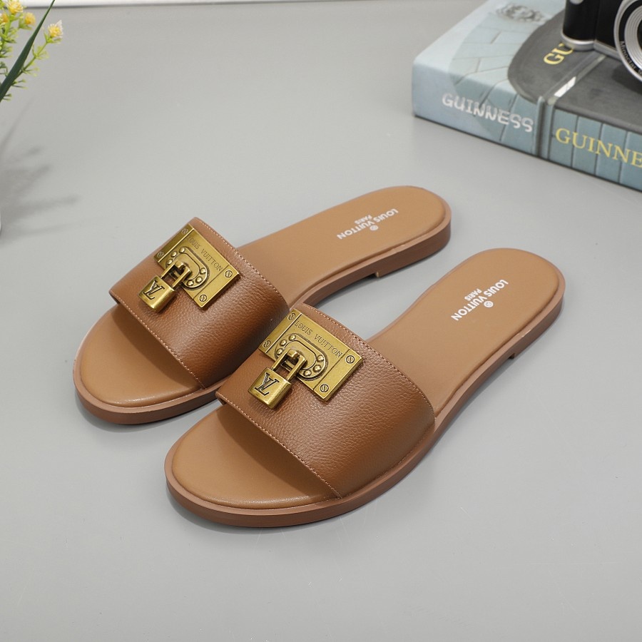 LV's New Summer Slippers - Image 3