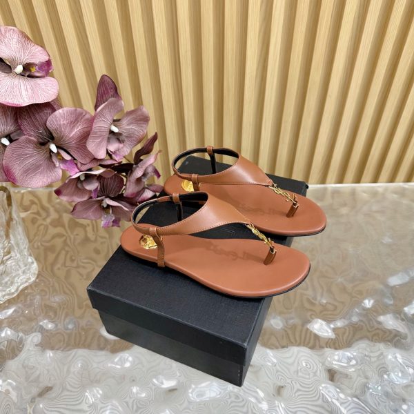 YSL Vitel Vernice Soft Thong Sandals