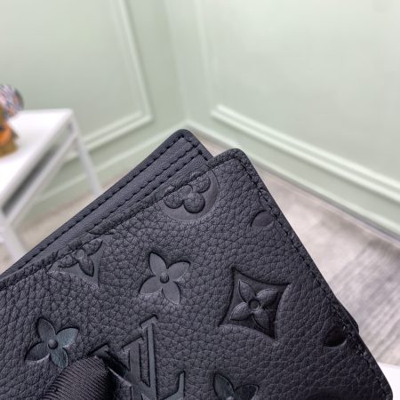 LV Multiple Wallet M69075 - Image 4