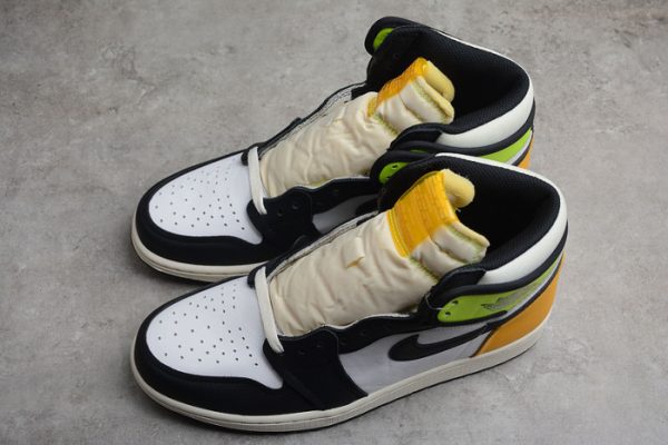 Air Jordan 1 High OG University Gold 555088-118