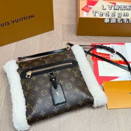 LV Teddymitt Fuzzy Bag