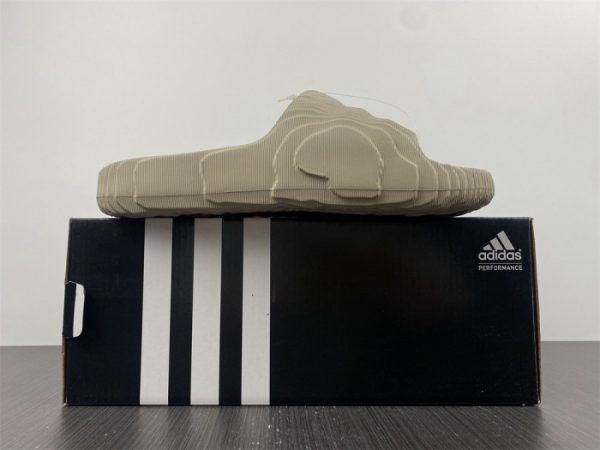 Yeezy Slide new collection