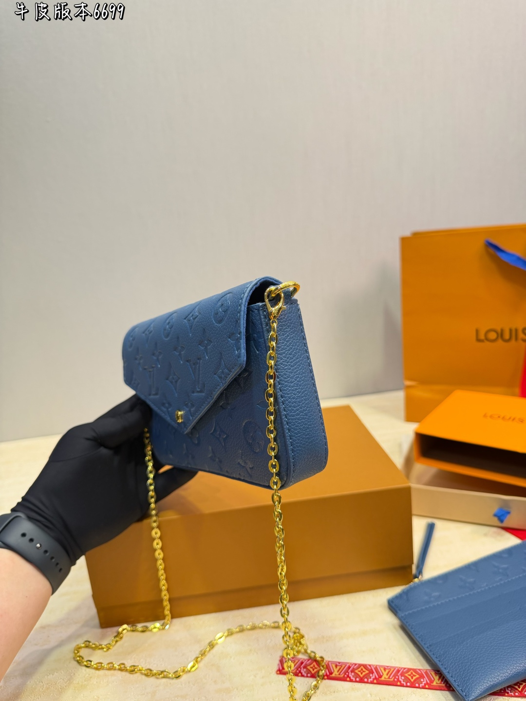 LV Pochette Felicie Monogram Empreinte Bag - Image 3