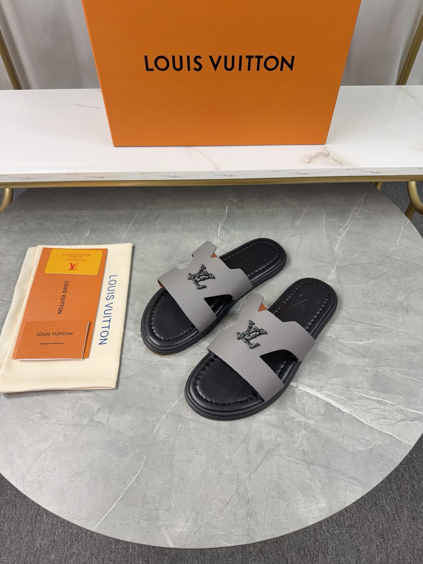 LV Citybreak Mule - Image 10