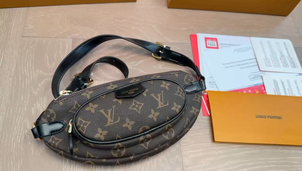 LV Waist Bag, Chest Bag, Crossbody Bag - Image 2