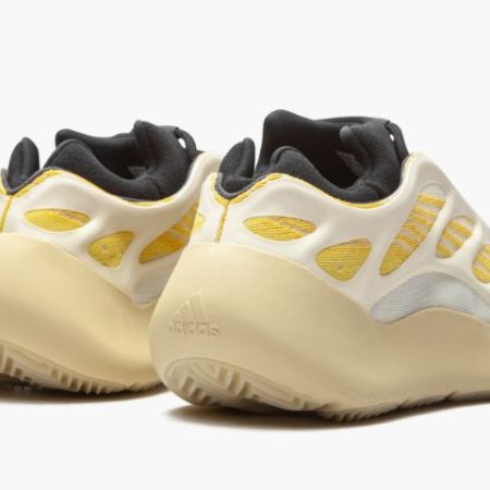 Yeezys 700 V3 “ Safflower" - Image 3