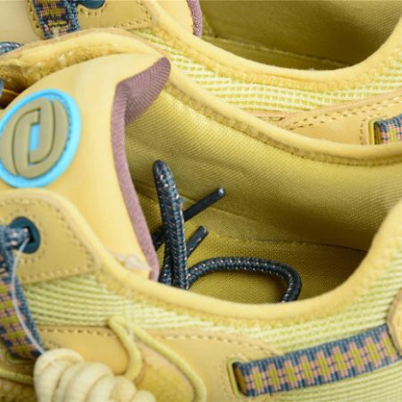 Travis Scott Nike Air Max 1 Wheat DO9392-700 - Image 3