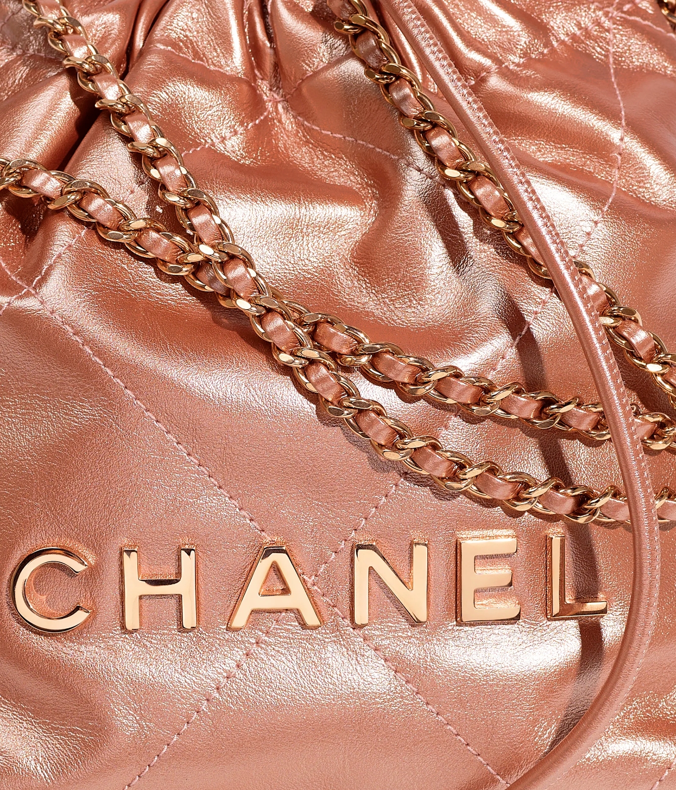 CHANEL 22 MINI HANDBAG Metallic Calfskin & Pink Gold-Tone Metal Copper - Image 4