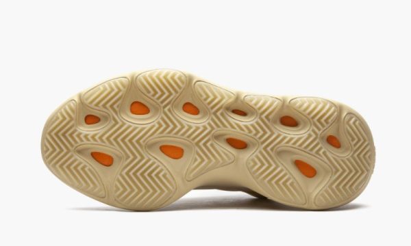 Yeezys 700 V3 “ Safflower"