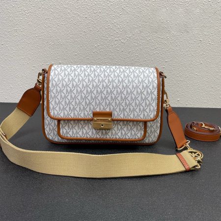 Michael Kors MK Bradshaw Crossbody Bag - Image 7