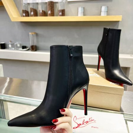 Christian Louboutin So Kate Booty Heels - Image 5