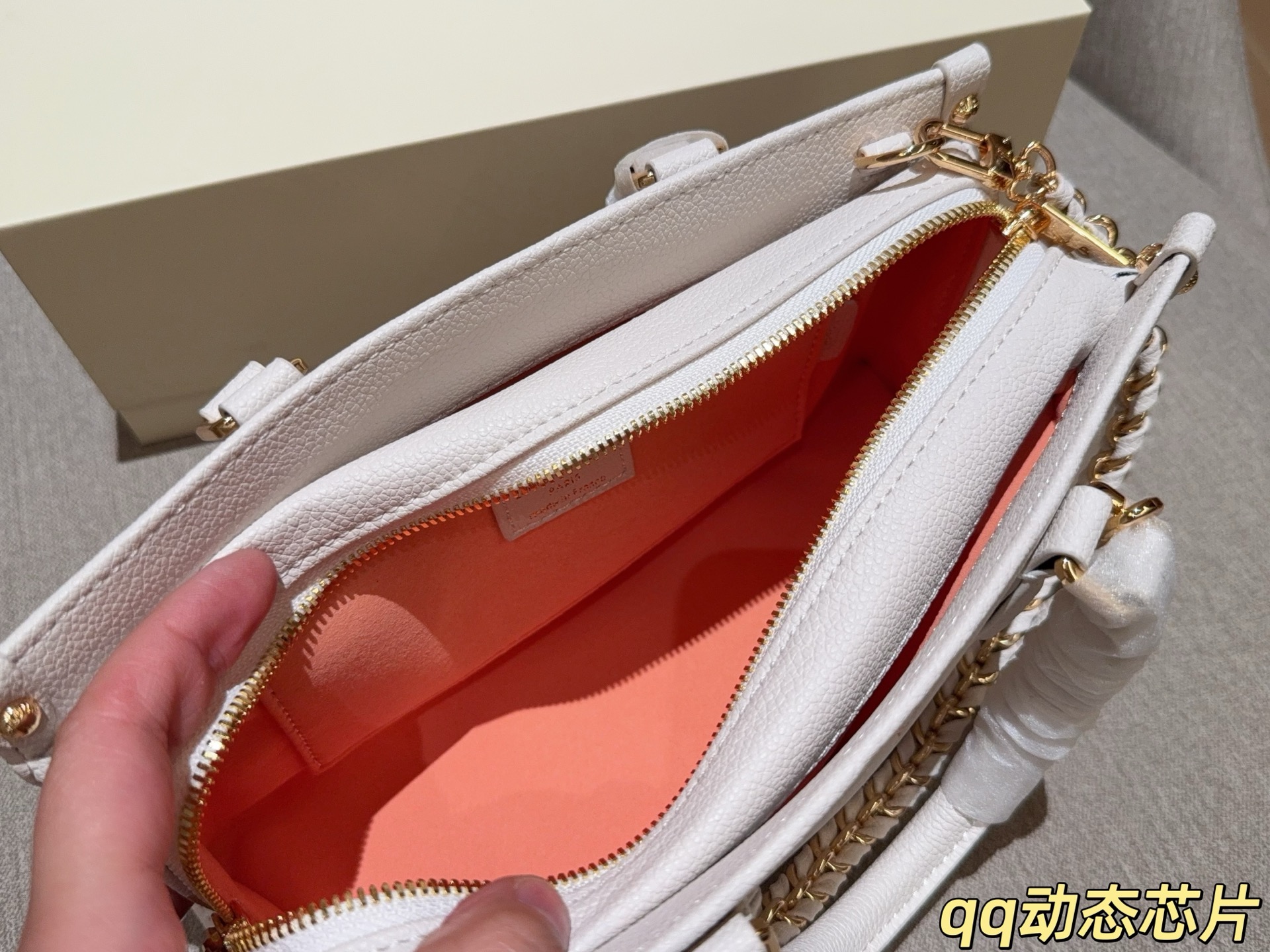 LV OnTheGo East West Monogram Empreinte Bag - Image 9