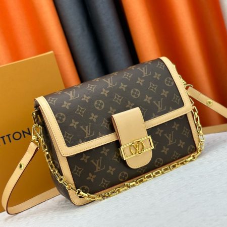 LV Smooth Dauphine MM Black Bag - Image 9