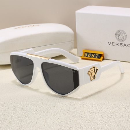 Versace Fashionable Sunglasses - Image 8