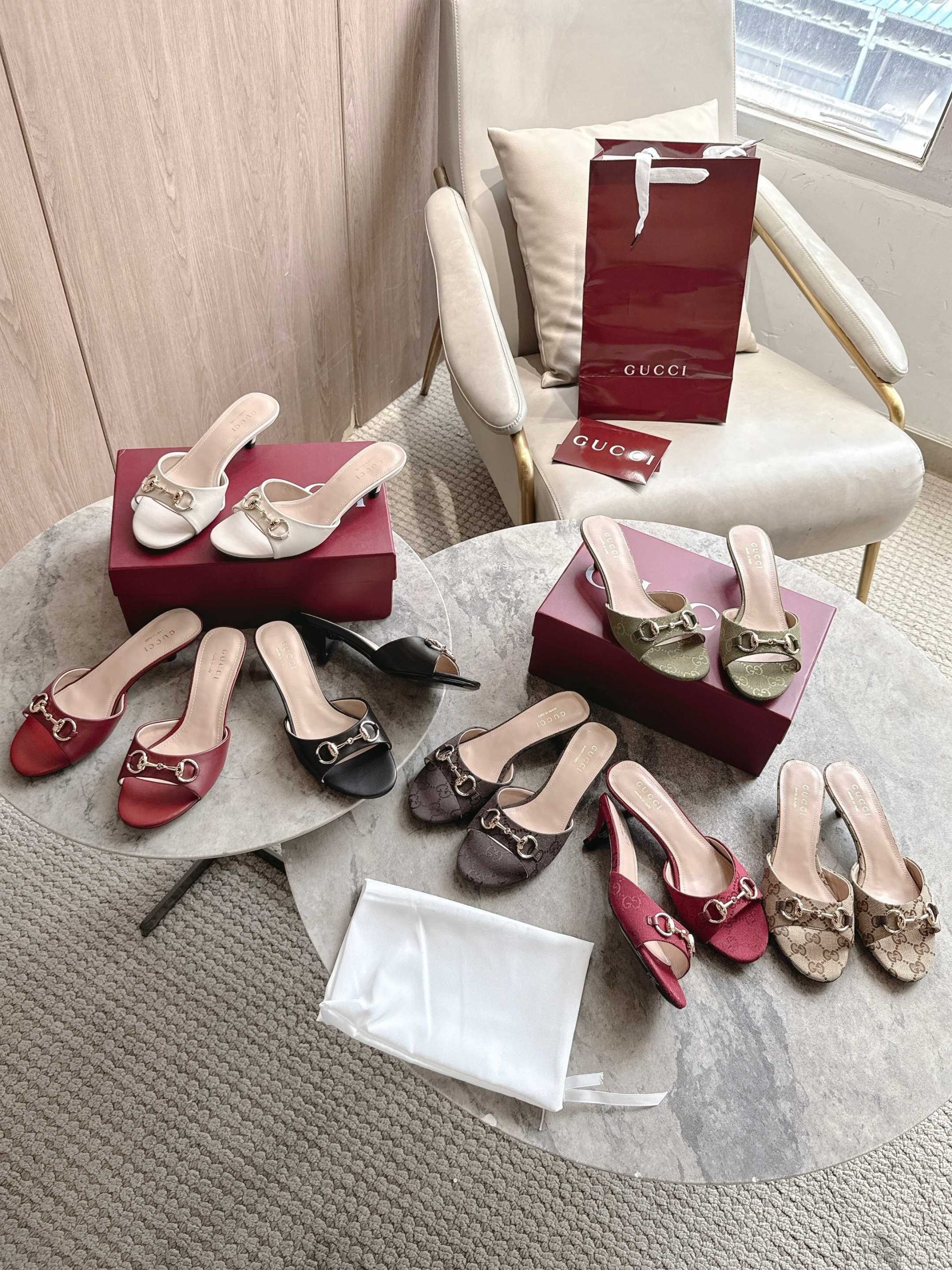 Gucci Slide Sandal With Horsebit - Image 1